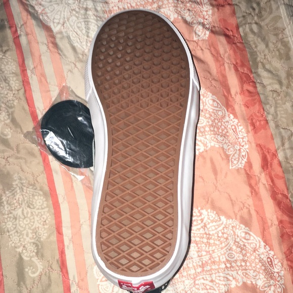 VANS X SUPREME COLLAB SK8 MID RARE BLACK MENS SHOES SIZE 11 LIMITED EDITION NIB! - Picture 6 of 8